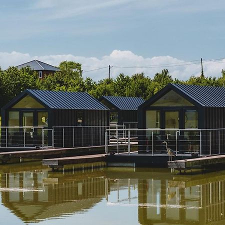 Kingfisher Tattenhall Exterior foto